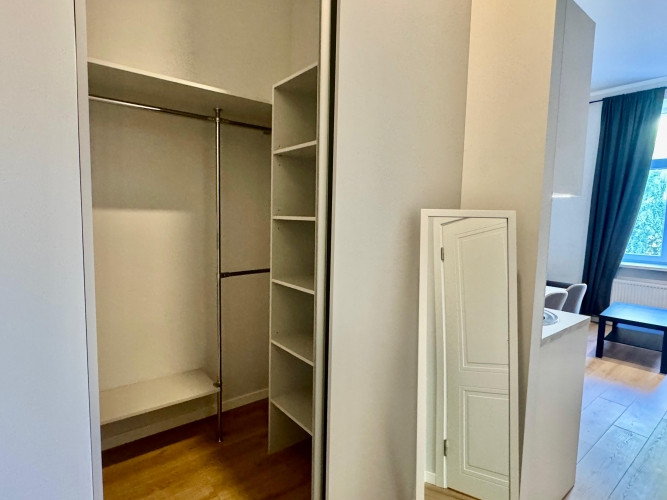 2-istabu dzīvoklis Aktīvajā centrā  Elizabetes ielā.  Izīrē elegantu un mājīgu divistabu Rīga - foto 7