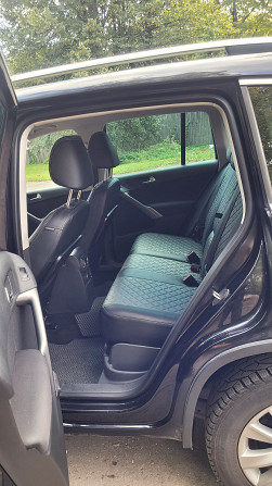 Volkswagen Tiguan 4x4 pilnpiedziņas ar 2.0dīzeli 103kw motoru. Tehniski labā stāvoklī.u. Vizuāli... Рига - изображение 7