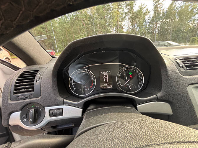 Skoda Octavia VRS! Izieta svaiga TA pa 0! Ziemas riepas. Ekonomisks un jaudīgs auto. Visas... Rīga - foto 7