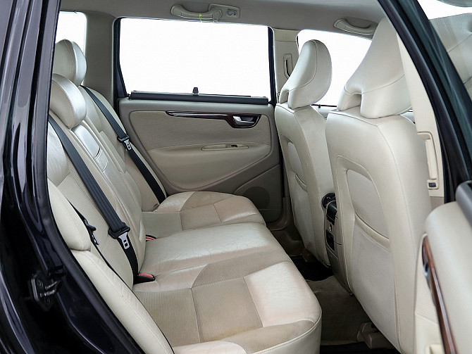 Volvo V70 Summum Facelift 2.4 D5 136kW Tallina - foto 7