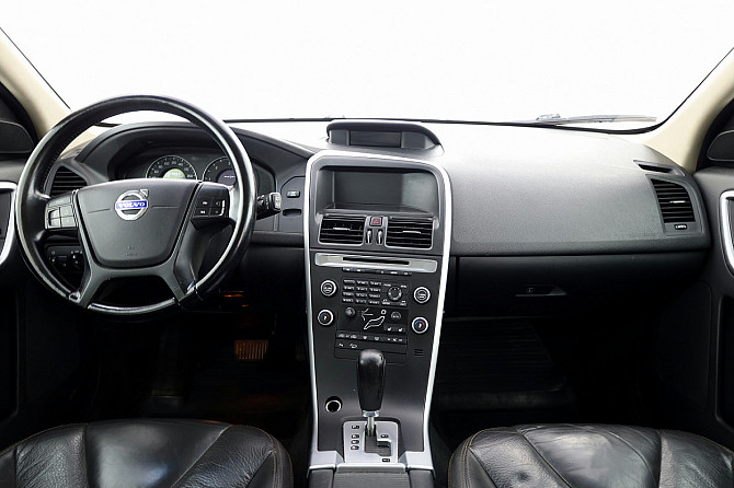 Volvo XC60 Summum ATM 2.4 D5 120kW Tallina - foto 5