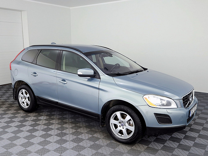 Volvo XC60 Summum ATM 2.4 D5 120kW Tallina - foto 1