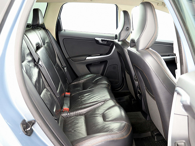 Volvo XC60 Summum ATM 2.4 D5 120kW Tallina - foto 7