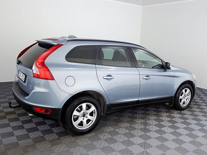 Volvo XC60 Summum ATM 2.4 D5 120kW Tallina - foto 3