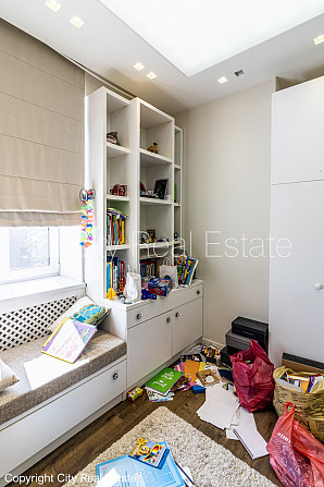 Дом во дворе, закрытый двор, возможность аренды парковки, стоянка на территории Рига - изображение 9