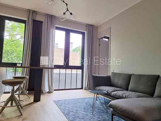 Новостройка, закрытый двор, охраняемый двор, объект охраняет физическая охрана, Рига