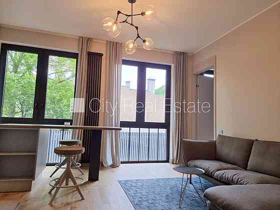 Новостройка, закрытый двор, охраняемый двор, объект охраняет физическая охрана, Рига