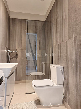 Новостройка, закрытый двор, охраняемый двор, объект охраняет физическая охрана, Рига - изображение 15