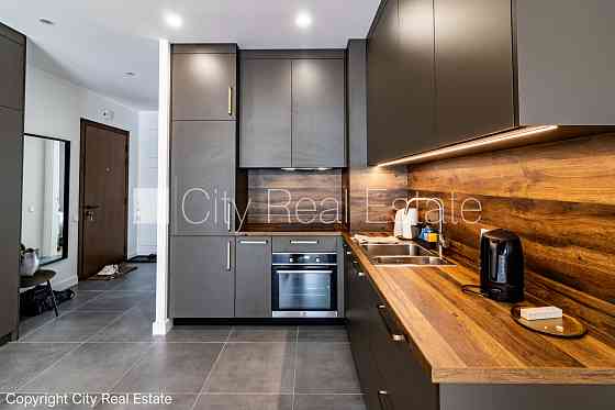 Новостройка, энергоэффективный дом, благоустроенная озеленённая территория, во Рига