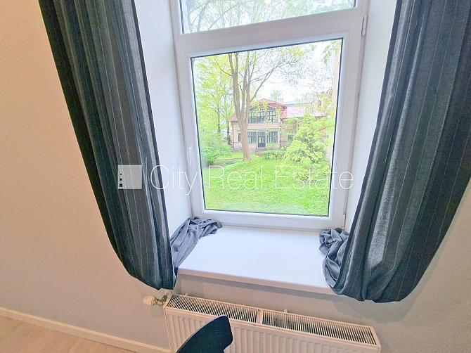 Pagalma ēka, renovēta māja, slēgts pagalms, ieeja no pagalma, kāpņu telpa pēc kapitālā Rīga - foto 7