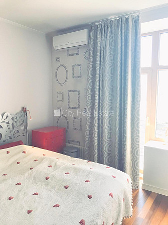 Fasādes māja, slēgts pagalms, vieta automašīnai, ieeja no ielas, kāpņu telpa pēc Rīga - foto 20