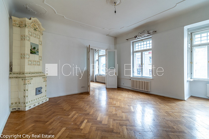 Фасадный дом, реновированный дом, кирпичные стены, фасад с декоративной Рига - изображение 5