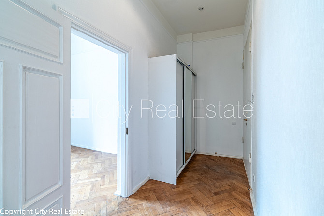 Фасадный дом, реновированный дом, кирпичные стены, фасад с декоративной Рига - изображение 18