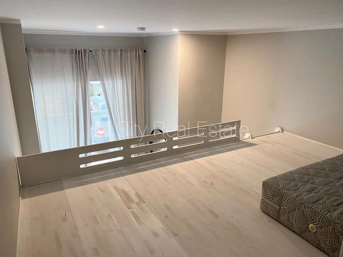 Fasādes māja, renovēta māja, labiekārtota apzaļumota teritorija, slēgts pagalms, ieeja no Rīga - foto 6