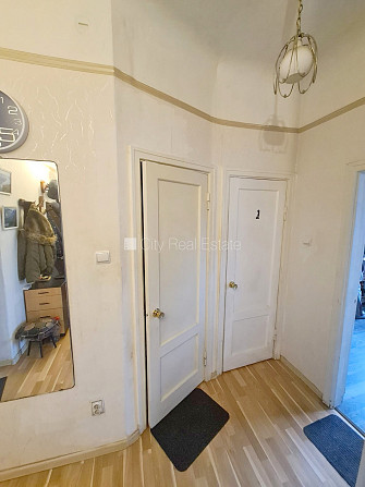 Земля в собственности, фасадный дом, закрытый двор, место для машины, вход со Рига - изображение 17