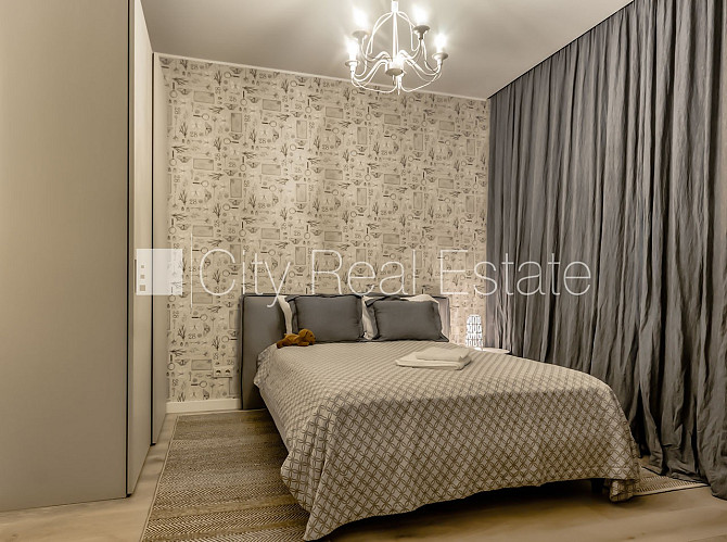 Новостройка, благоустроенный озеленённый двор, место для машины, подземная Юрмала - изображение 7