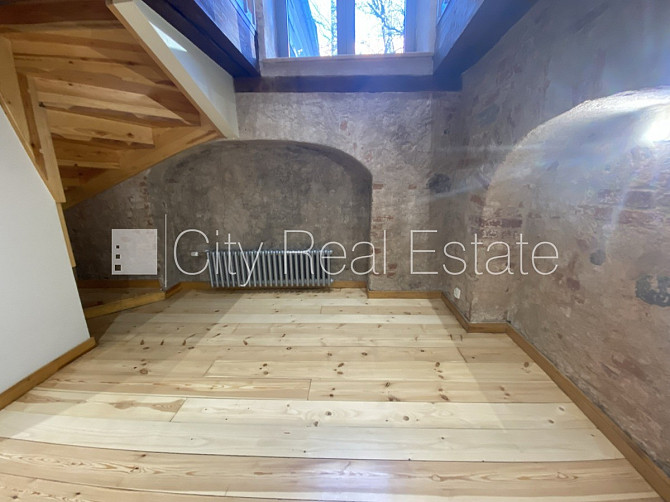 Фасадный дом, реновированный дом, вход с улицы, лифт, лестничная клетка после Рига - изображение 13