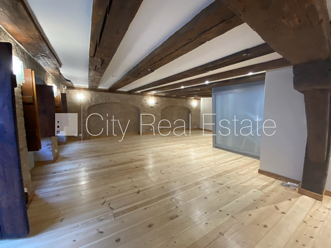 Фасадный дом, реновированный дом, вход с улицы, лифт, лестничная клетка после Рига - изображение 6