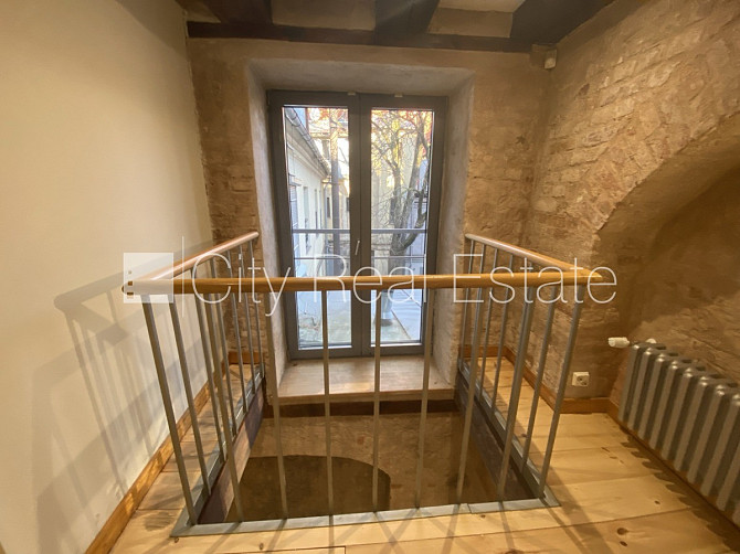 Фасадный дом, реновированный дом, вход с улицы, лифт, лестничная клетка после Рига - изображение 10