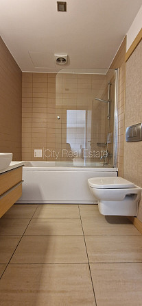 Projekts - Panorama Plaza, jaunceltne, teritorijas iebrauktuves vārti aprīkoti ar automatizētu Rīga - foto 11