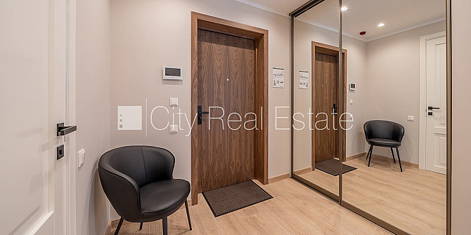 Jaunceltne, fasādes māja, labiekārtots apzaļumots pagalms, pazemes autostāvvieta, ieeja no Jūrmala - foto 9