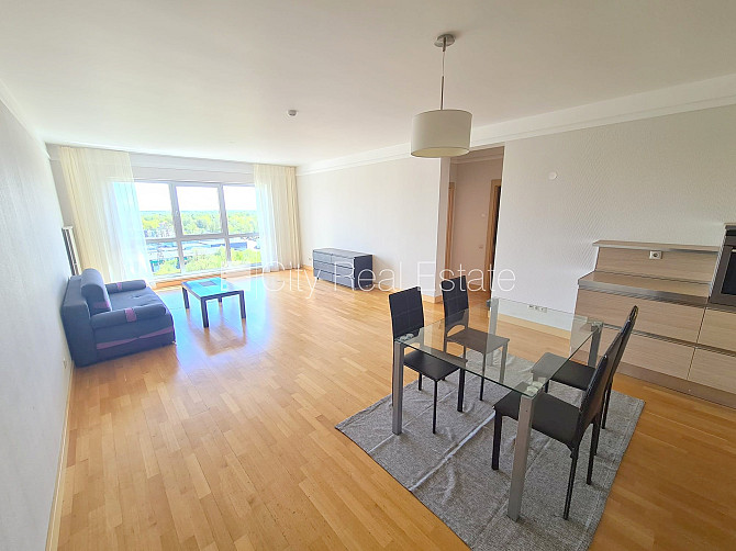 Новостройка, закрытый двор, закрытая территория, гаражные ворота оснащены Рига - изображение 11