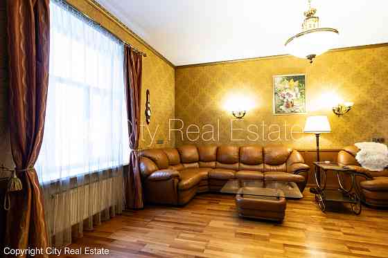 Реновированный дом, платная стоянка, лифт, количество спален 1 шт., гостиная, одна Rīga