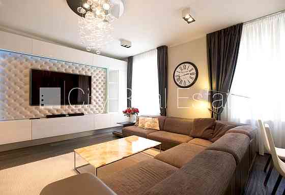 Проект - Blaumaņa 3 (Блауманя 3), фасадный дом, реновированный дом, поменянное покрытие Рига