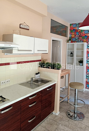 Здание во дворе, реновированный дом, благоустроенный озеленённый двор, закрытый Рига - изображение 18