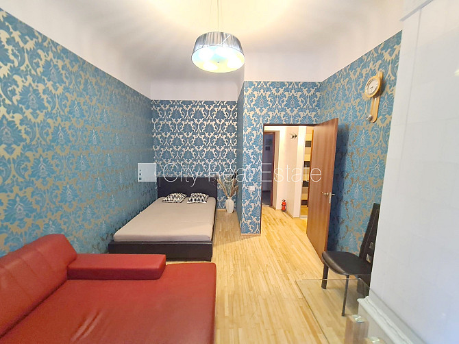 Фасадный дом, реновированный дом, объект охраняет физическая охрана, вход со Рига - изображение 5