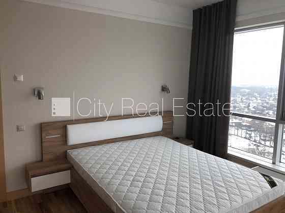 Проект - Panorama Plaza (Панорама Плаза), места для нескольких машин, возможность аренды Рига