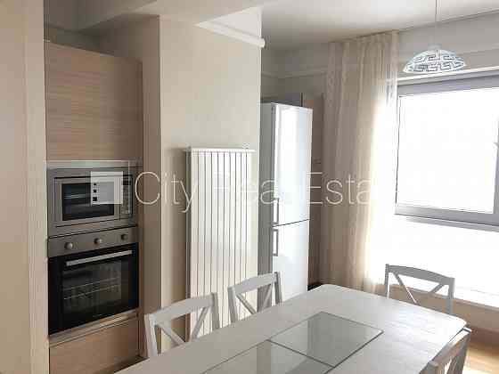 Проект - Panorama Plaza (Панорама Плаза), места для нескольких машин, возможность аренды Рига