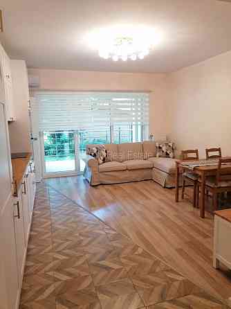 Проект - Library House, новостройка, благоустроенная озеленённая территория, место для Юрмала