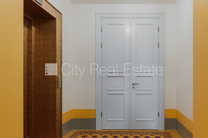 Фасадный дом, реновированный дом, установлены солнечные панели , подземная Рига - изображение 14