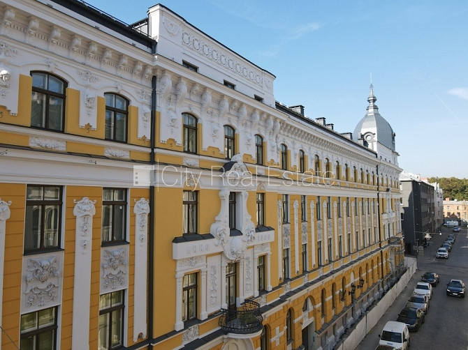 Фасадный дом, реновированный дом, установлены солнечные панели , подземная Рига - изображение 17