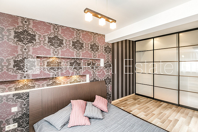 Дом во дворе, мансарда, окна выходят во двор, количество спален 2 шт., двухэтажный, Рига - изображение 10