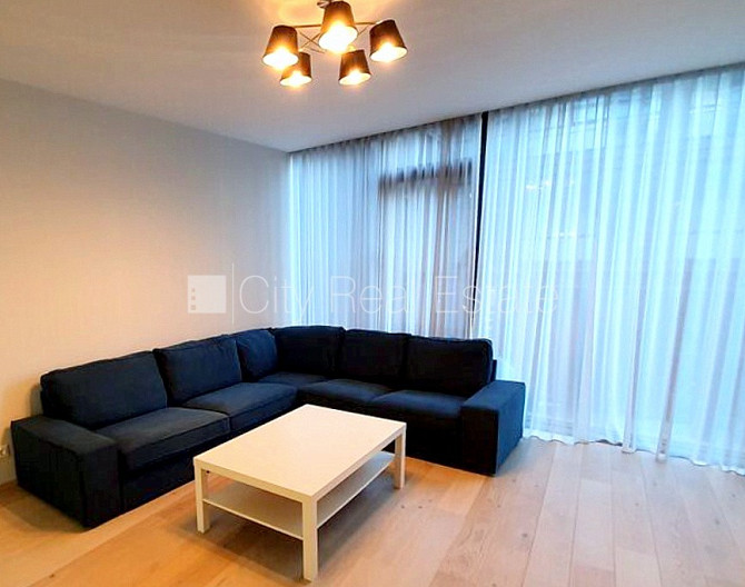 Земля в собственности, новостройка, фасадный дом, монолитные бетонные стены, Рига - изображение 4