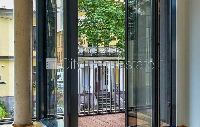 Земля в собственности, новостройка, фасадный дом, монолитные бетонные стены, Рига - изображение 7