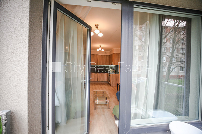 Новостройка, благоустроенная озеленённая территория, закрытая территория, место Рига - изображение 5