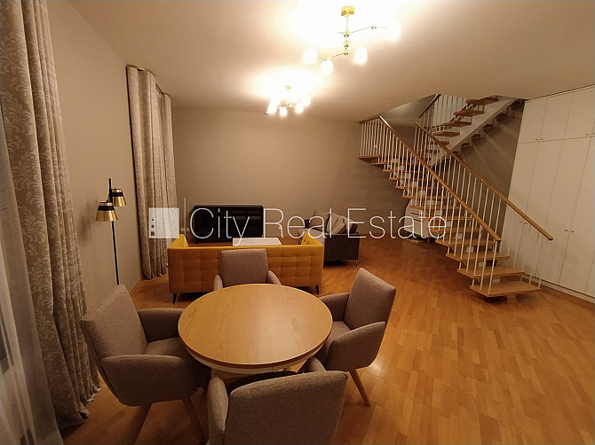 Земля в собственности, фасадный дом, реновированный дом, поменянное покрытие Рига - изображение 7