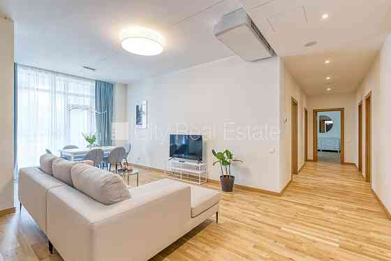 Новостройка, фасадный дом, зеленая территория, возможность аренды парковки, Jūrmala