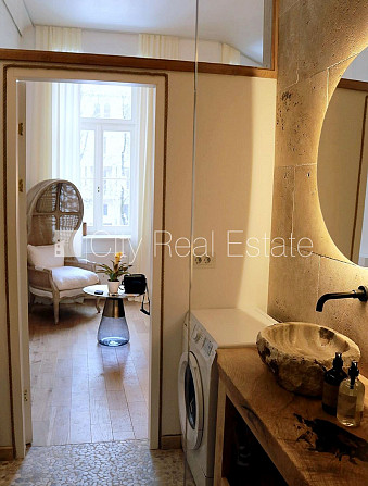 Фасадный дом, реновированный дом, благоустроенная озеленённая территория, Рига - изображение 16