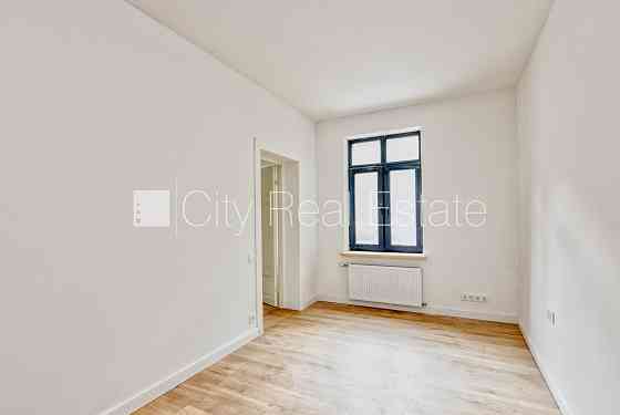 Фасадный дом, реновированный дом, энергоэффективный дом, благоустроенная Рига