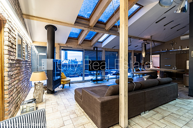 Fasādes māja, renovēta māja, ieeja no ielas, ir lifts, terase, logi vērsti mājas abās Rīga - foto 4