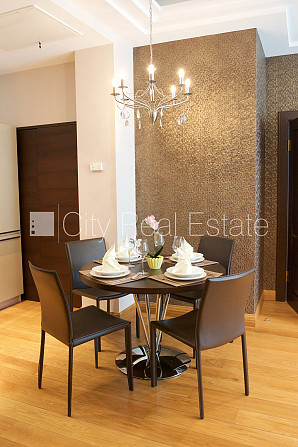 Проект - Vaļņu 4 (Вальню 4), фасадный дом, закрытый двор, вход с улицы, апартаменты Рига - изображение 4