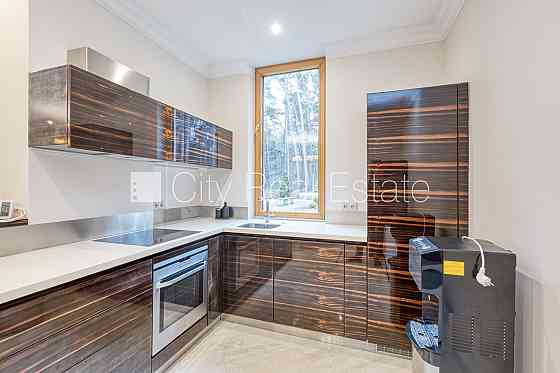 Новостройка, фасадный дом, зеленая территория, закрытая территория, подземная Юрмала