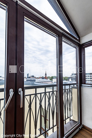 Фасадный дом, реновированный дом, закрытый двор, подземная стоянка, вход с улицы, Рига - изображение 18