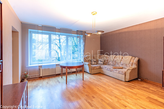 Jaunceltne, pagalma ēka, slēgts pagalms, ir lifts, divi balkoni, logi vērsti uz pagalma pusi, Rīga - foto 19