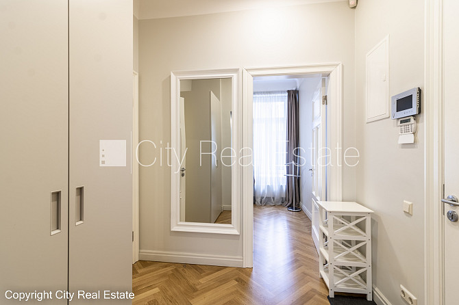 Fasādes māja, renovēta māja, slēgts pagalms, ieeja no ielas, ir lifts, logi vērsti uz pagalma Rīga - foto 8