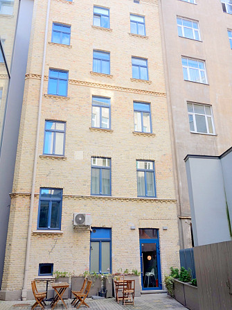 Fasādes māja, renovēta māja, slēgts pagalms, ieeja no ielas, ir lifts, logi vērsti uz pagalma Rīga - foto 13